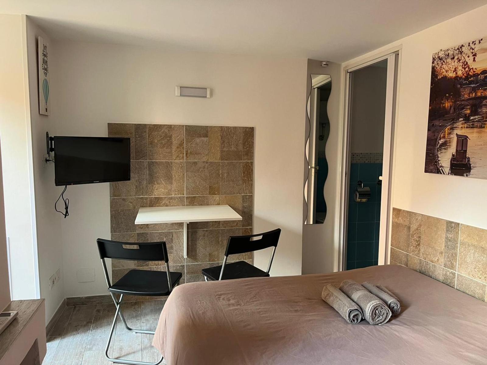 Monolocale Trastevere Locato Per Finalita Turistiche Roma Eksteriør bilde